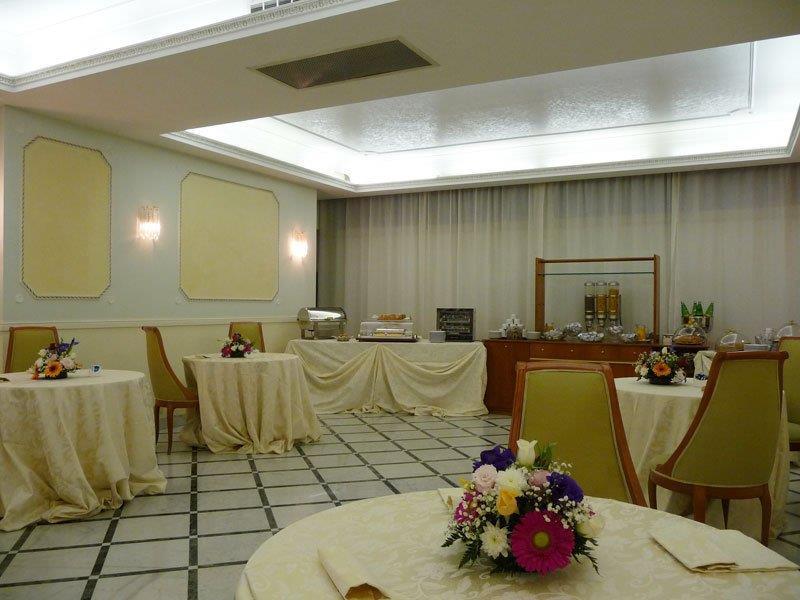 Hotel Romulus Restaurang bild