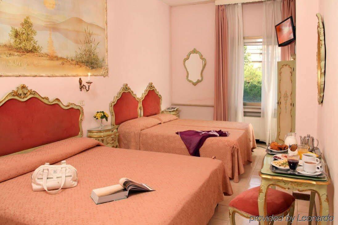 Hotel Romulus Rum bild